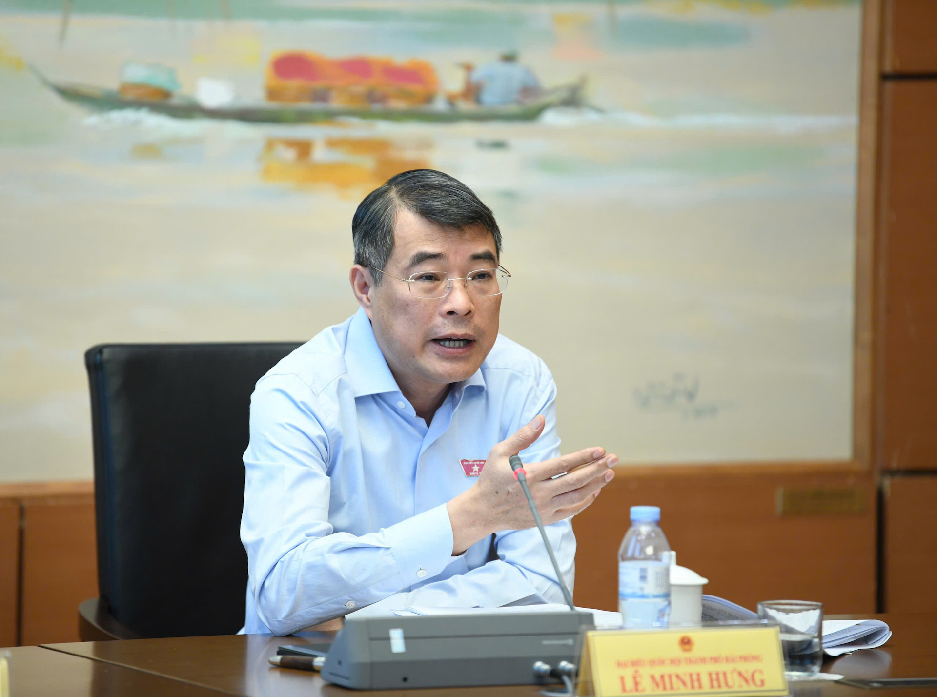 Thủ tướng Lê Minh Hưng: Người bệnh, các bệnh viện phải được tiếp cận thuốc, trang thiết bị y tế ở mức giá hợp lý